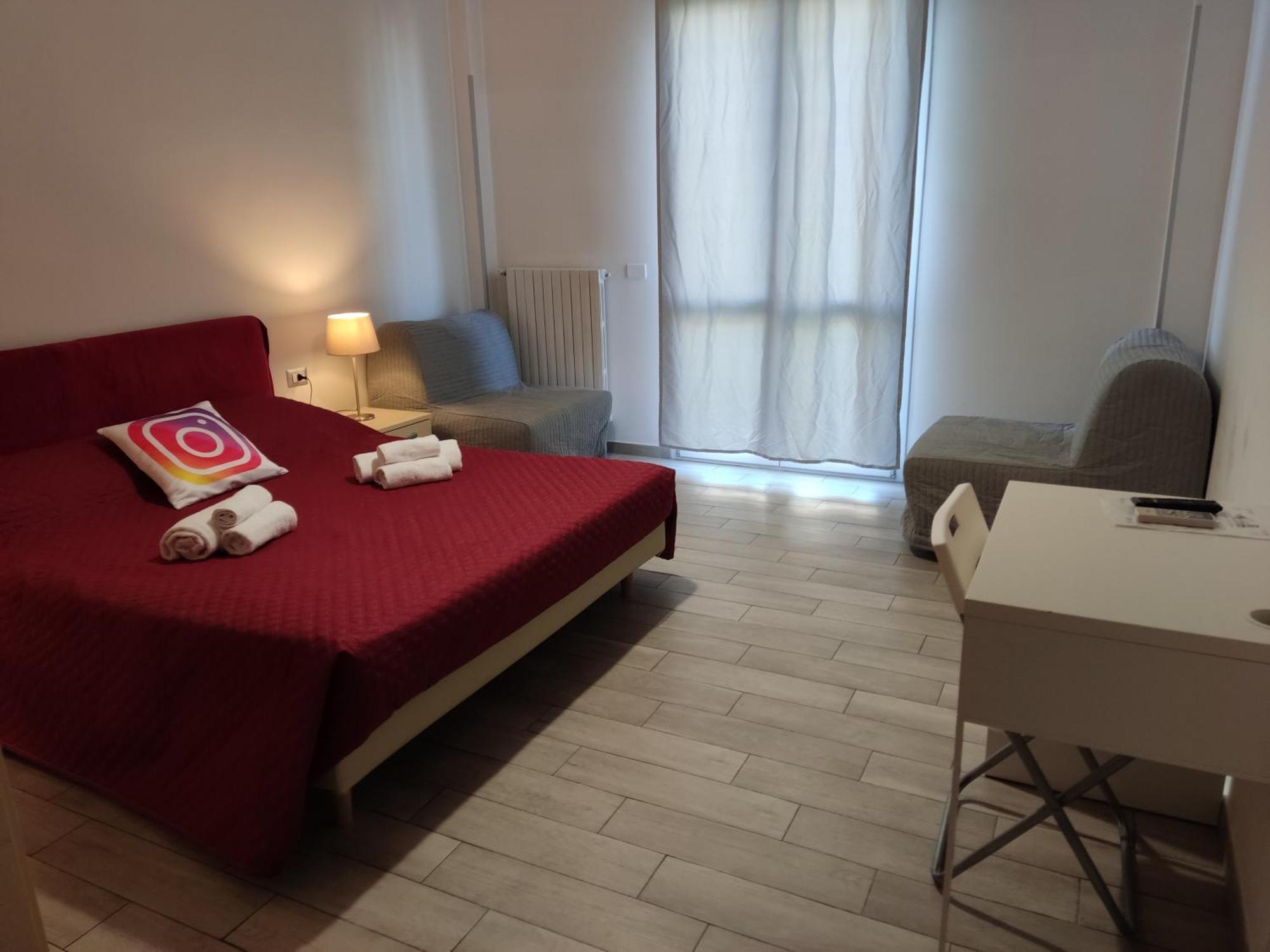Guest House Web Room Pise Extérieur photo